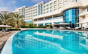 Crowne Plaza Muscat OCEC